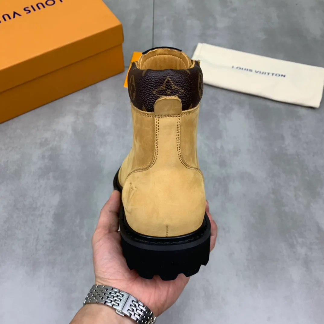 Men's men's shoes 💰P620💰【New】🆘Water-dyed cow lining LV Louis Vuitton business high-top leather shoes, made of original imported Italian 🇮🇹 calfskin, full cowhide lining, carefully handmade by professional shoemakers, the original version is specially designed for wear-resistant outsole. Standard code 38-44 3⃣️color🉑️choice